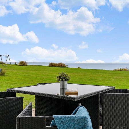Immaculate 2-Bed House At The Beach 12H Brenderup Exterior foto